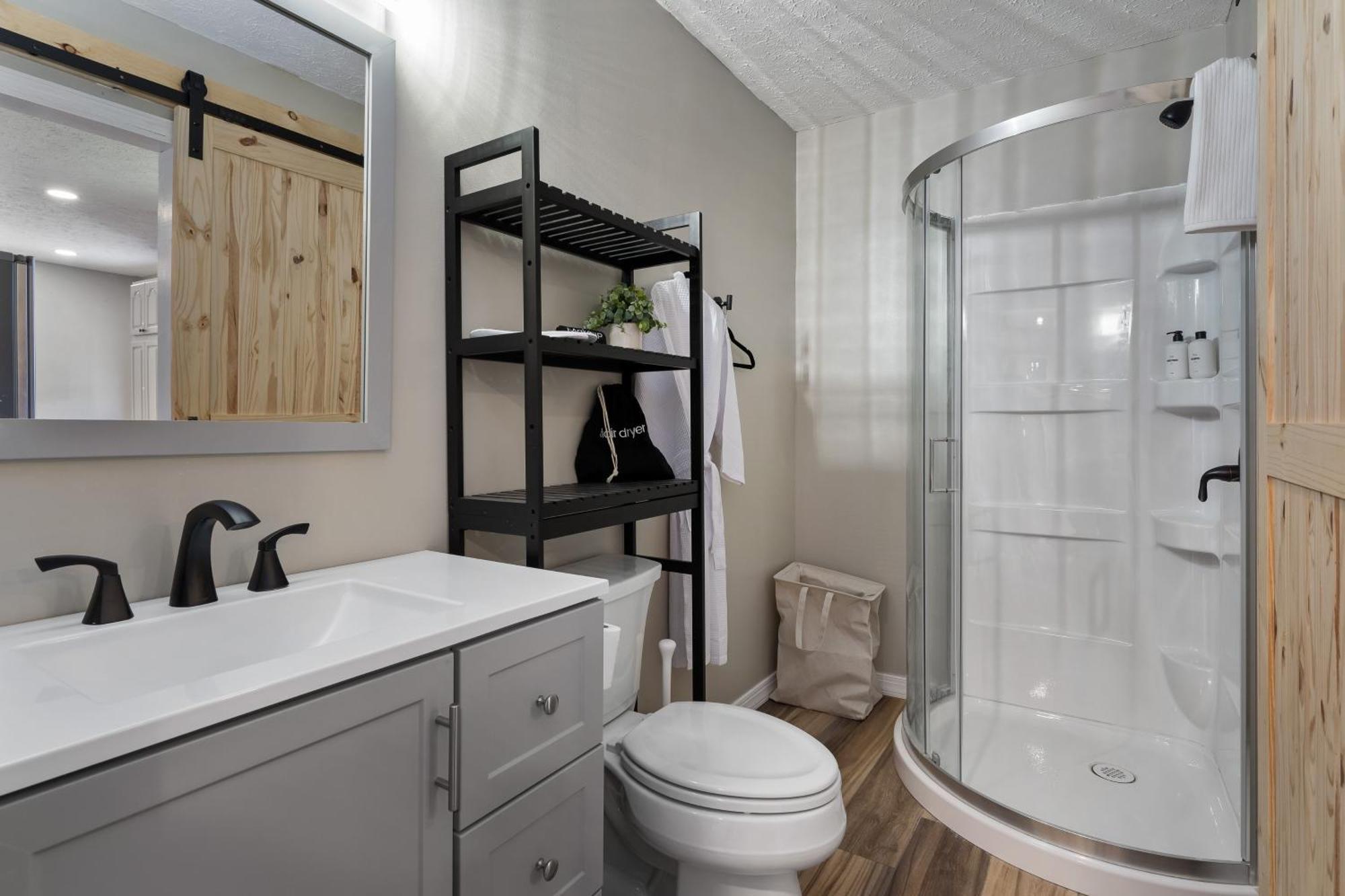 Spacious Cabin Near Hocking Hills And Caves With Hot Tub And Firepit Laurelville Ngoại thất bức ảnh