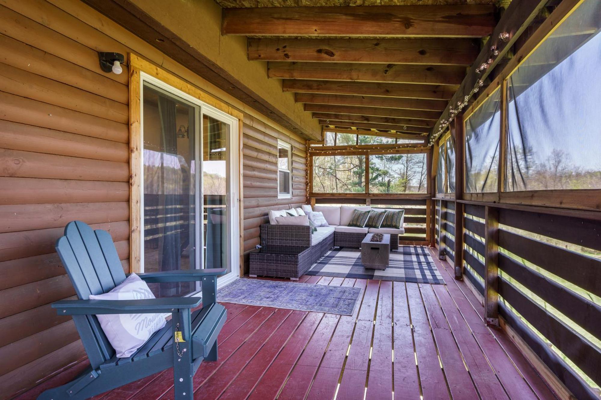 Spacious Cabin Near Hocking Hills And Caves With Hot Tub And Firepit Laurelville Ngoại thất bức ảnh