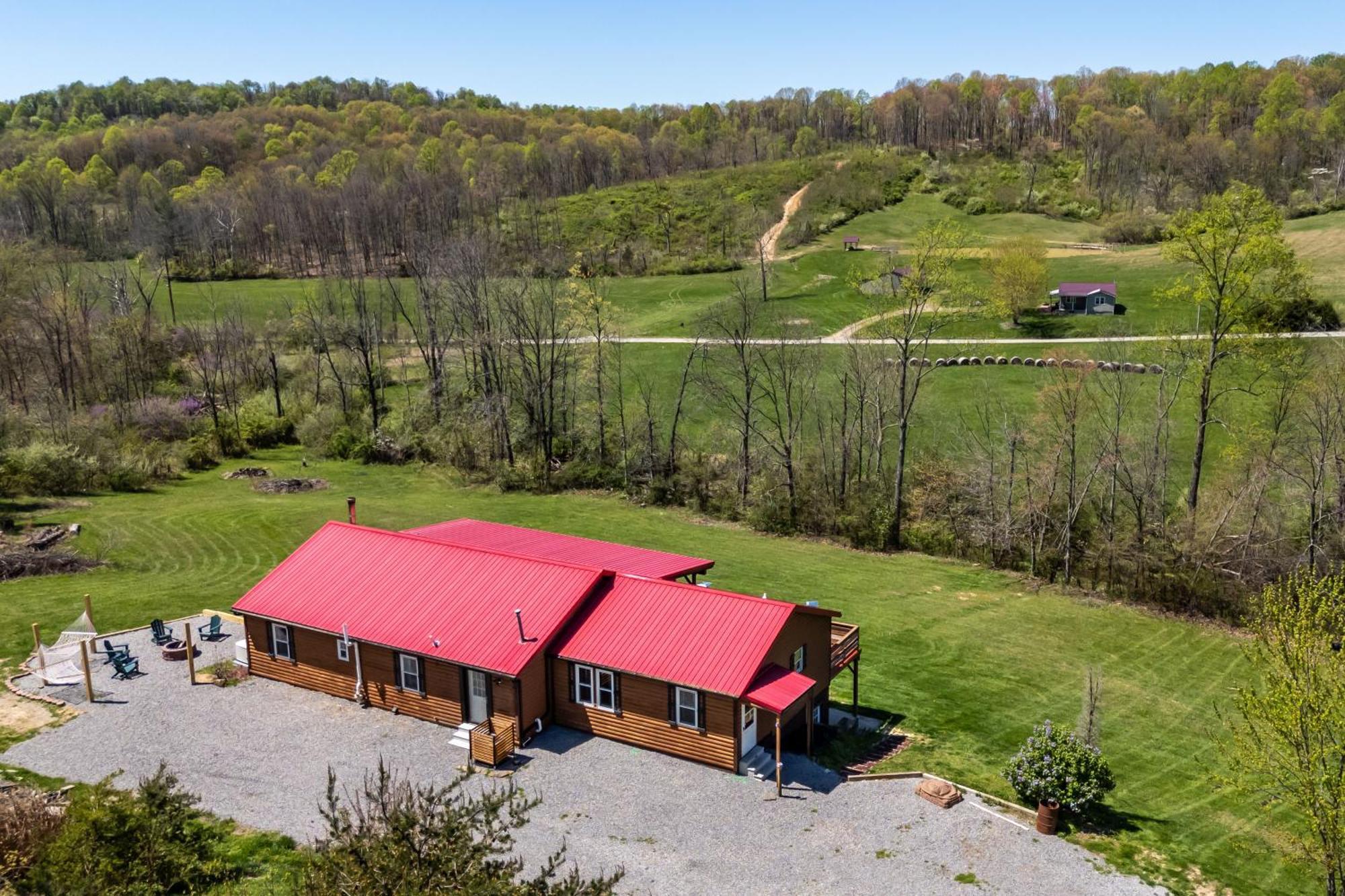 Spacious Cabin Near Hocking Hills And Caves With Hot Tub And Firepit Laurelville Ngoại thất bức ảnh